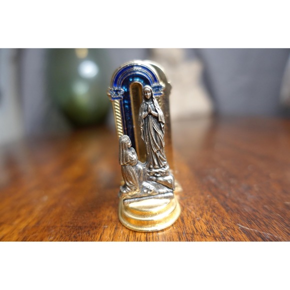 Our Lady of Lourdes metal mini souvenir 2.5 inches X 1 inch stamped Italy‎ - Picture 4 of 9